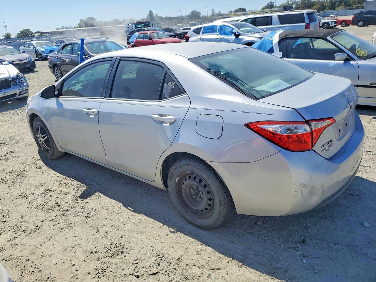 2014 Toyota Corolla L - Фото 2
