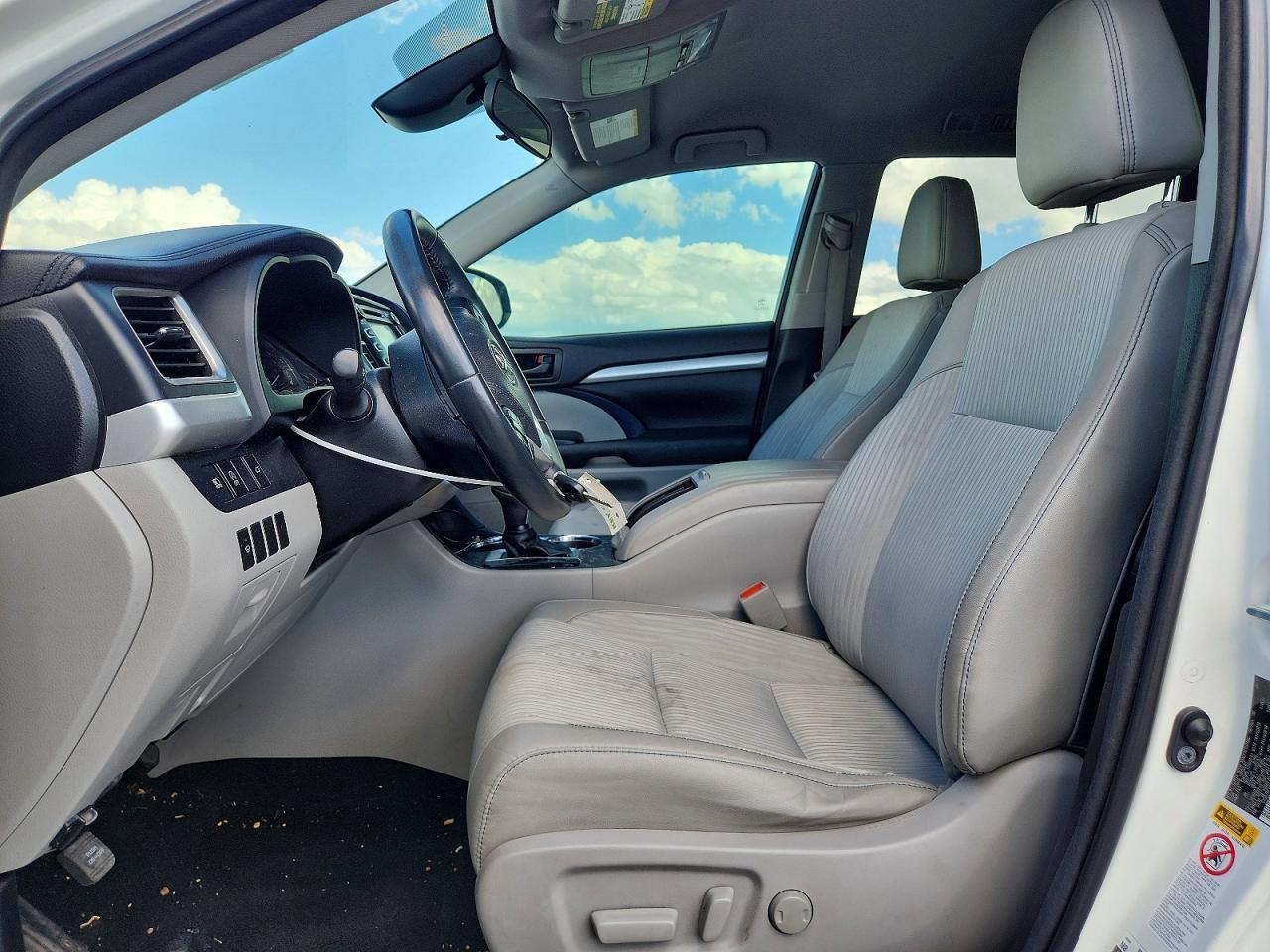 2017 Toyota Highlander Le Plus - Фото 7