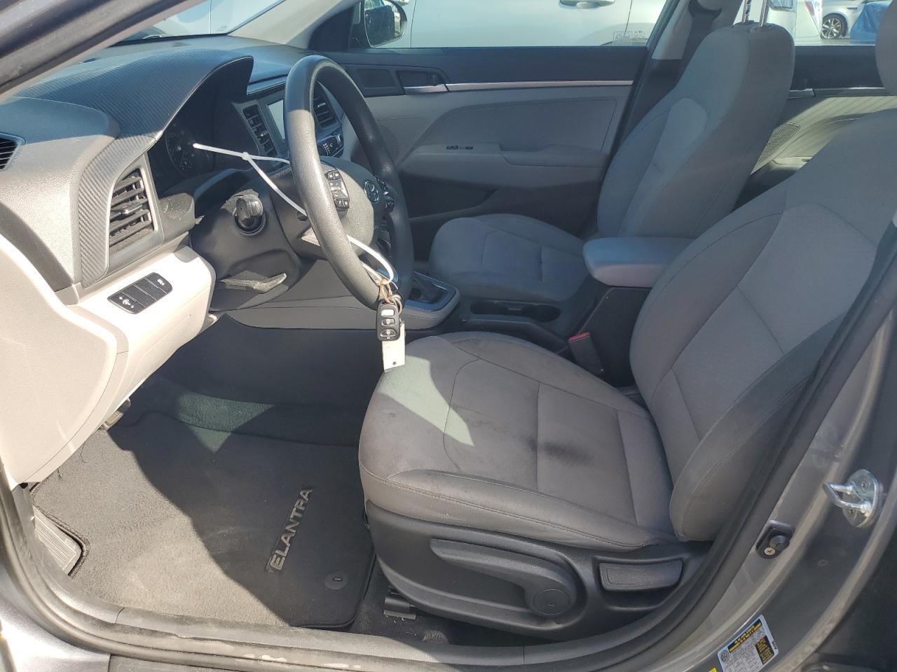 2019 Hyundai Elantra Se - Фото 7