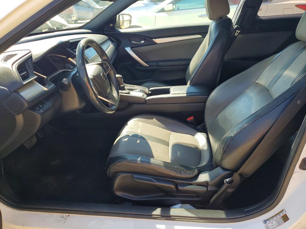 2016 Honda Civic Touring - Фото 7