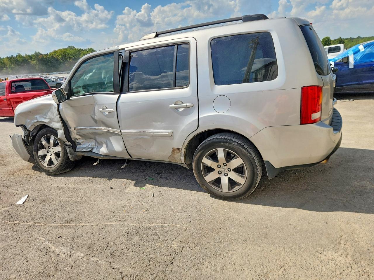 2012 Honda Pilot Touring - Image 2
