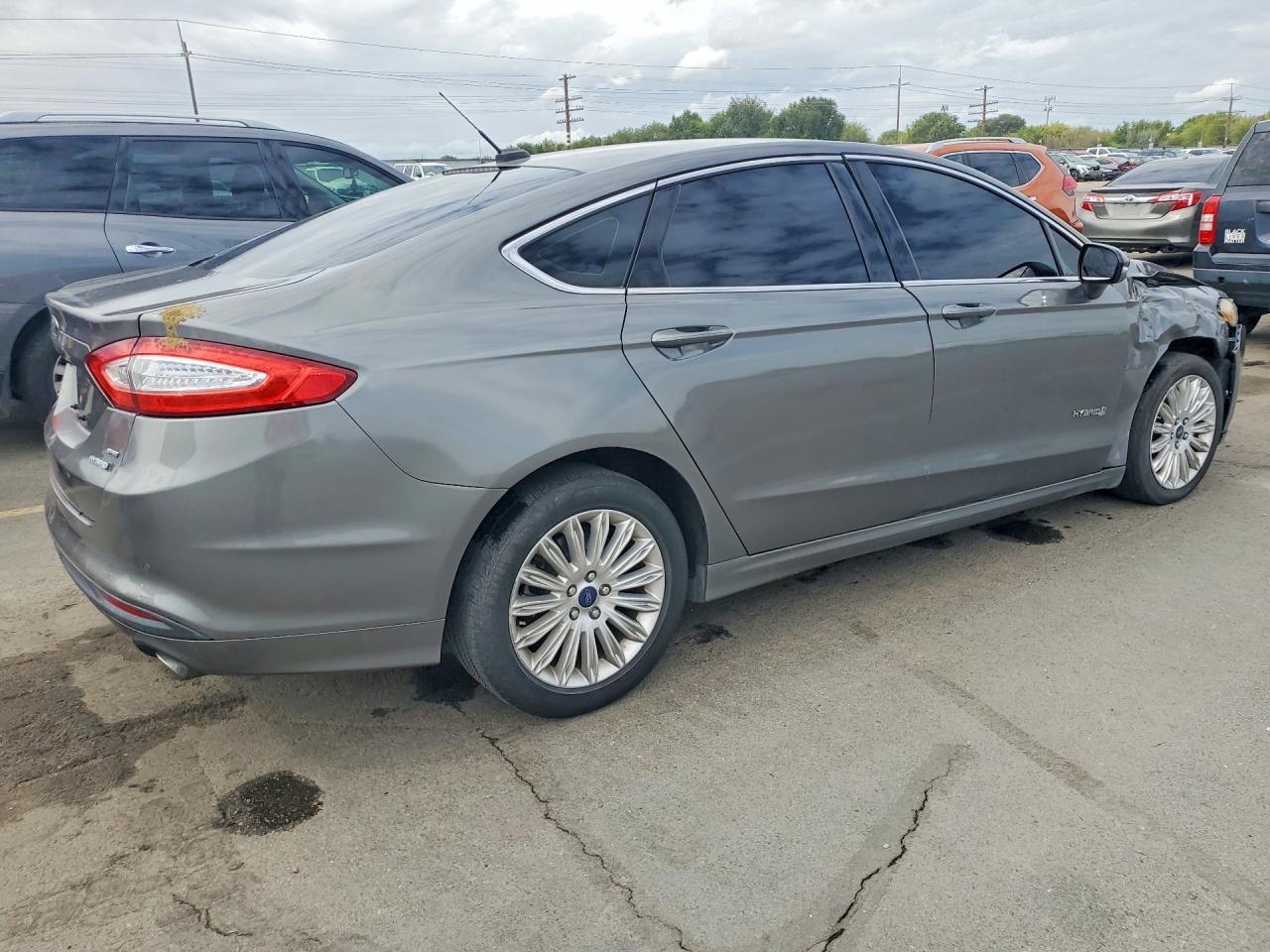 2014 Ford Fusion Se Hybrid - Фото 3