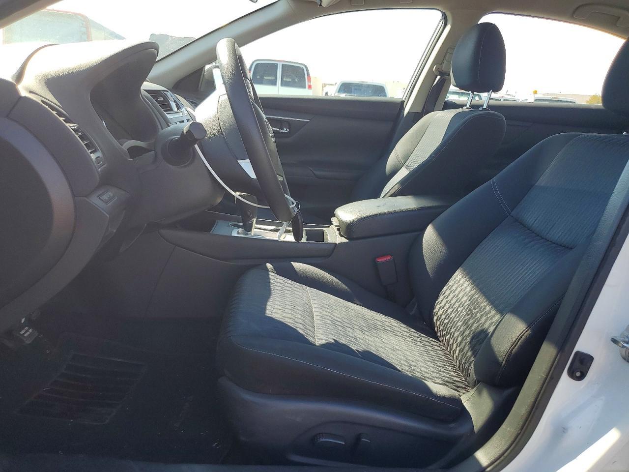 2017 Nissan Altima 2.5 S - Фото 7