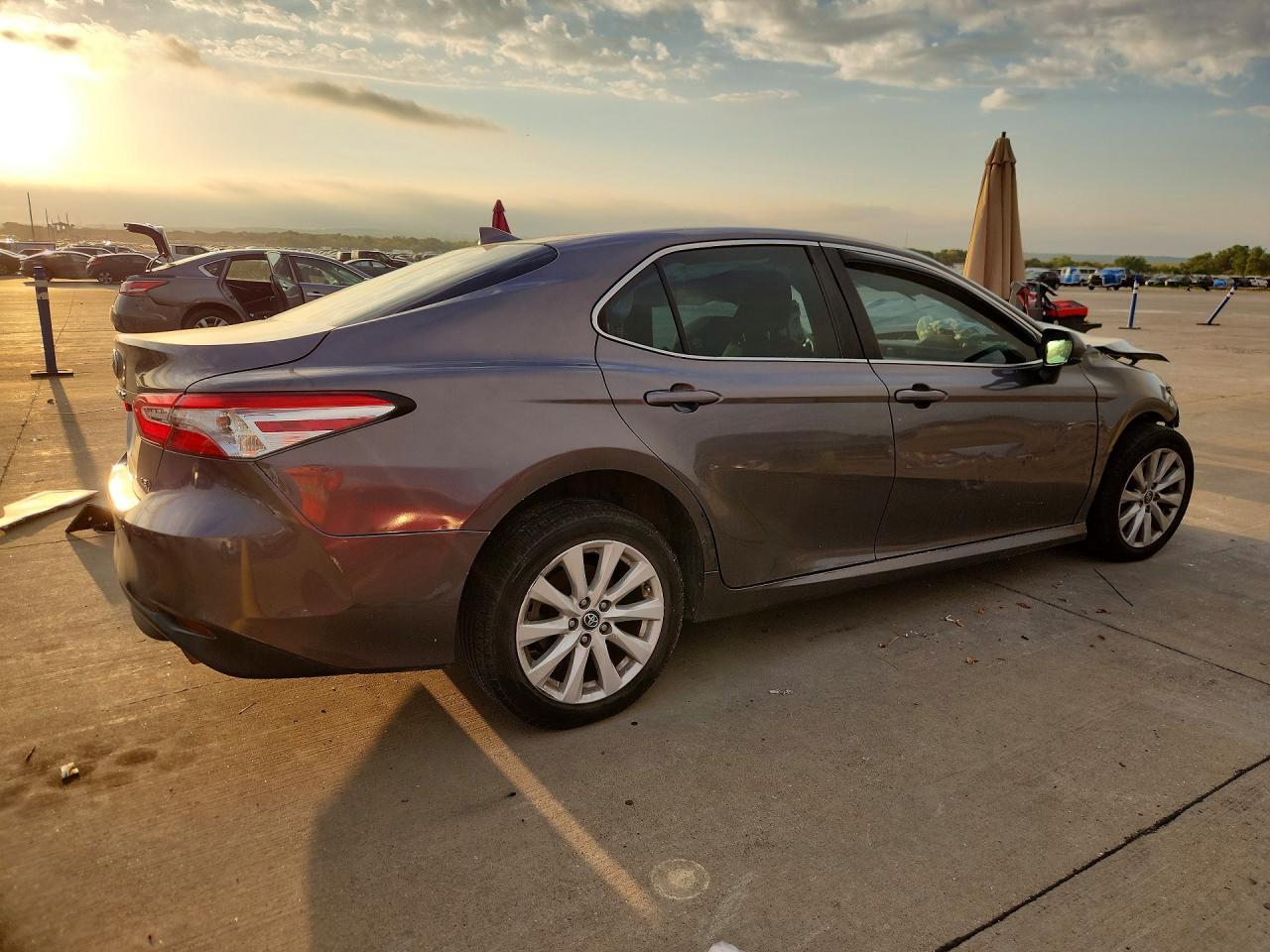 2019 Toyota Camry Le - Image 3
