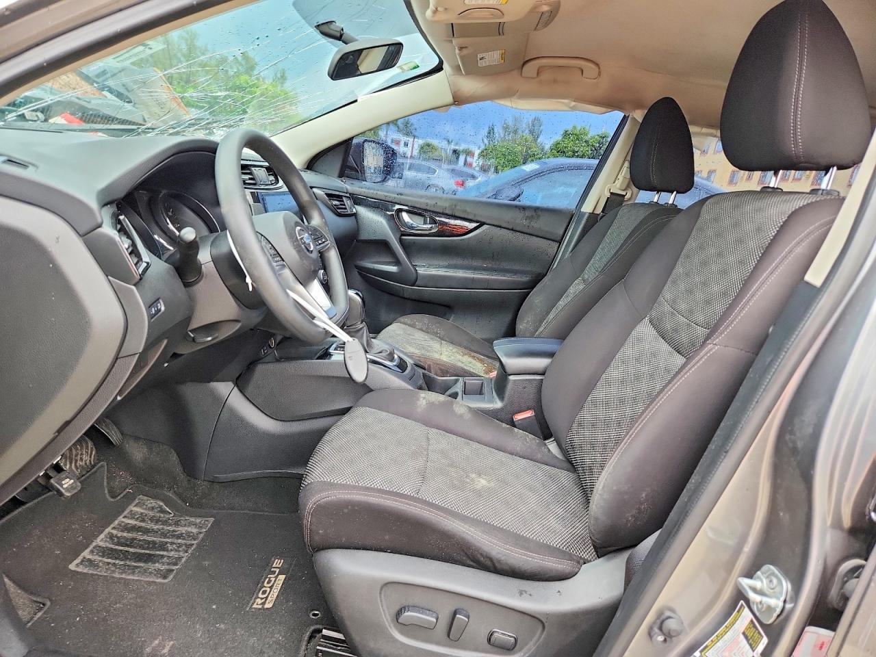 2017 Nissan Rogue Sport Sv - Image 7