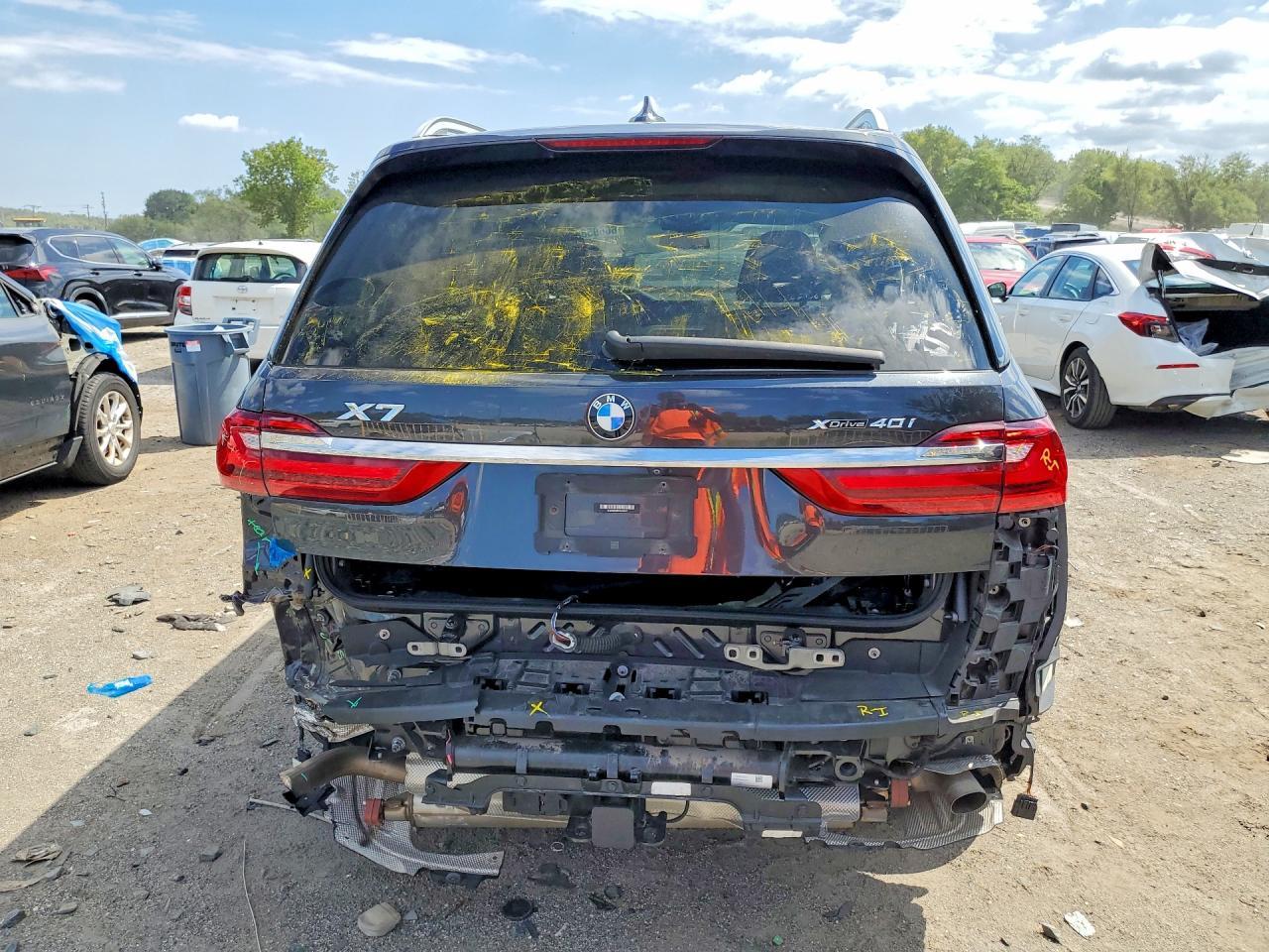 2022 BMW X7 xDrive40I - Фото 6