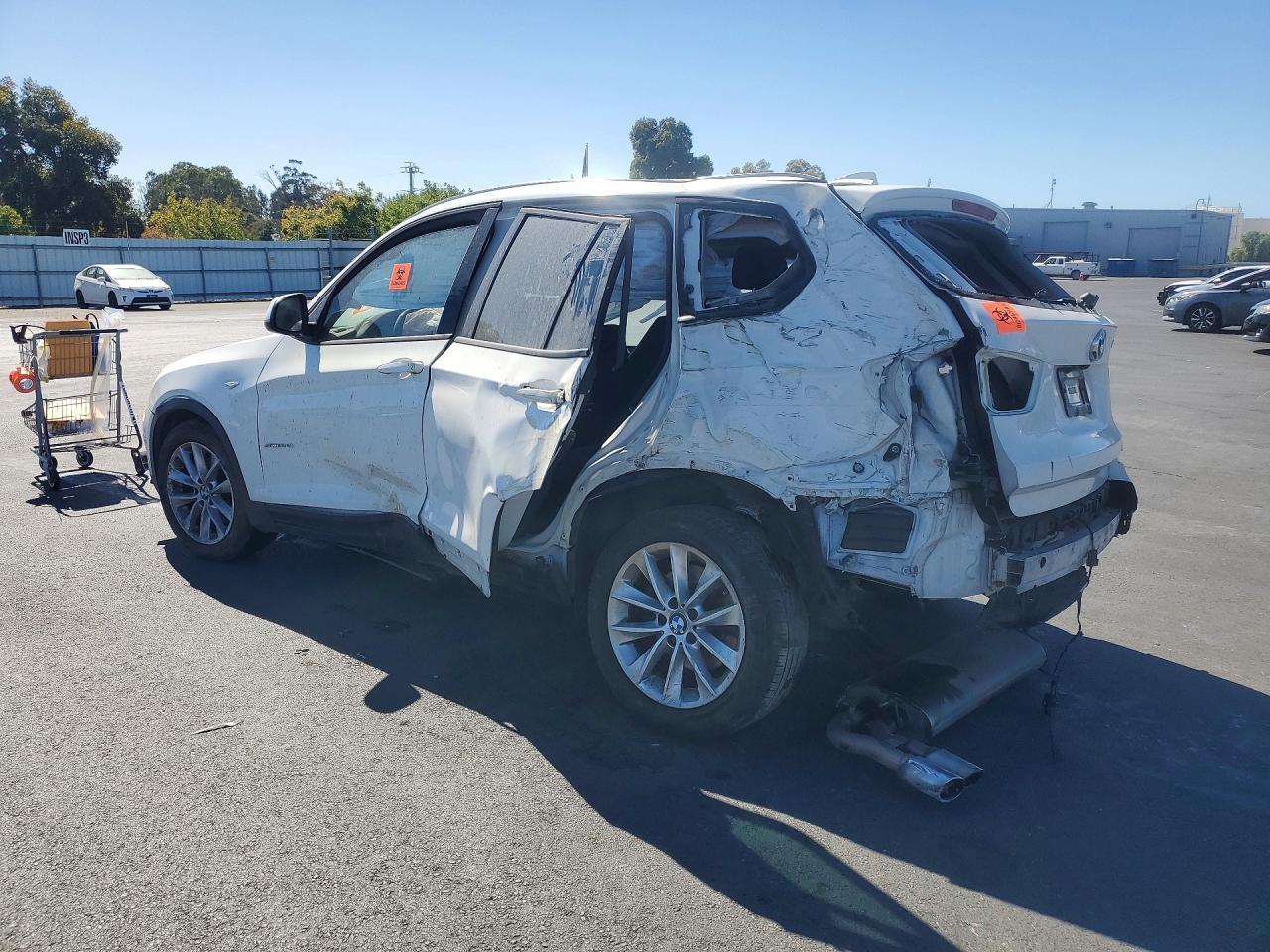 2015 BMW X3 Sdrive28I - Image 2