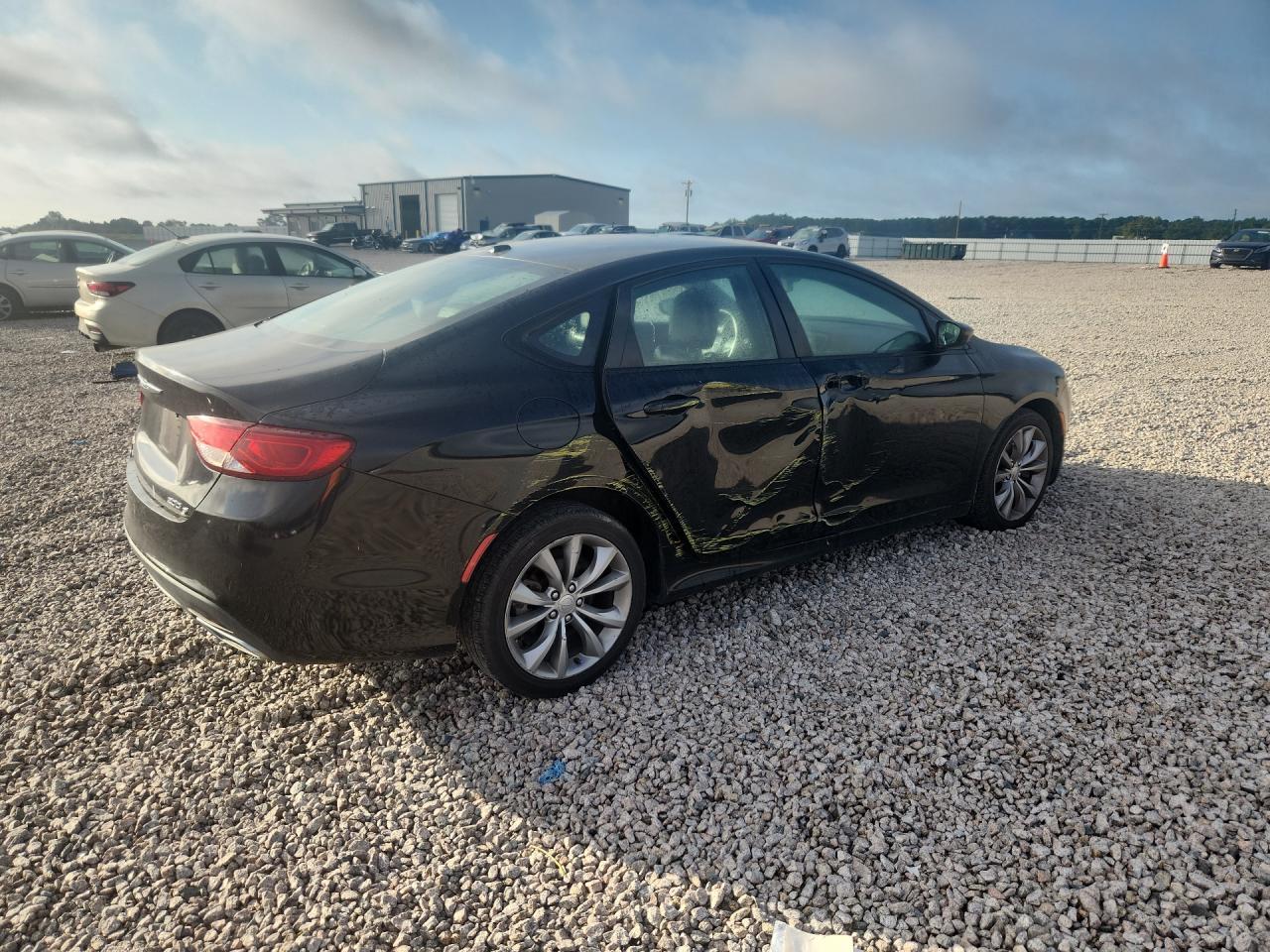 2016 Chrysler 200 S - Фото 3