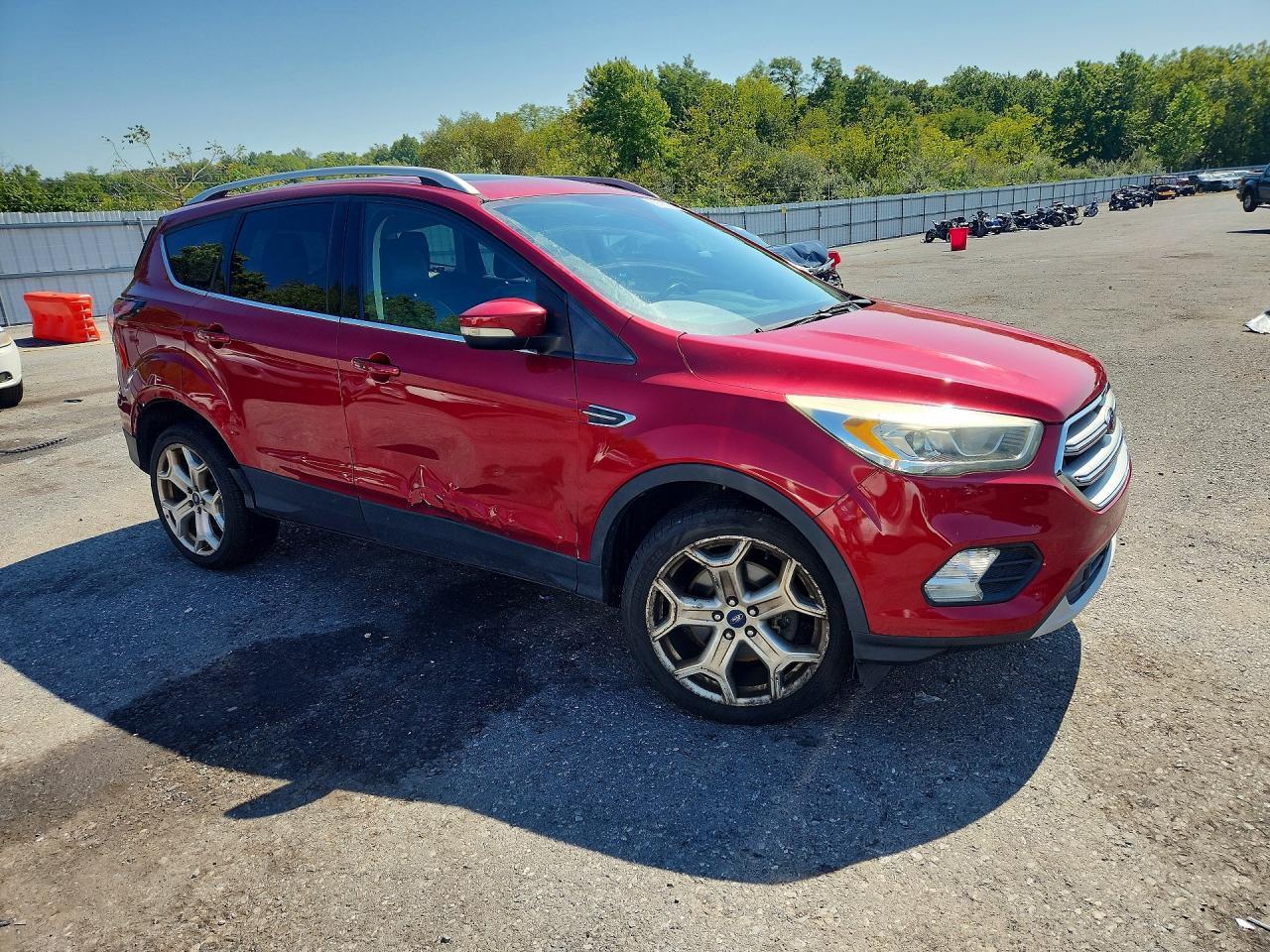 2017 Ford Escape Titanium - Image 4