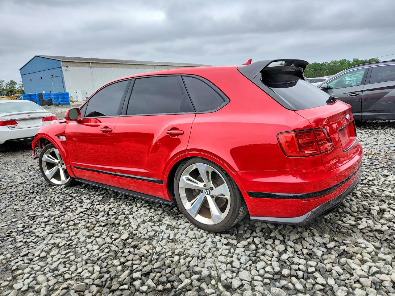 2018 Bentley Bentayga - Фото 2