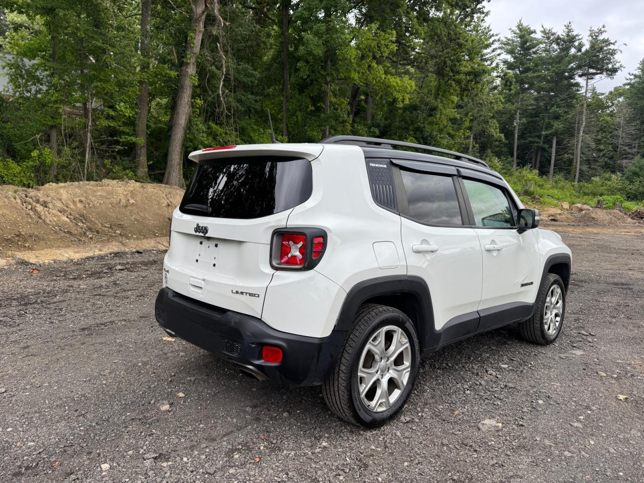 2019 Jeep Renegade Limited - Image 4