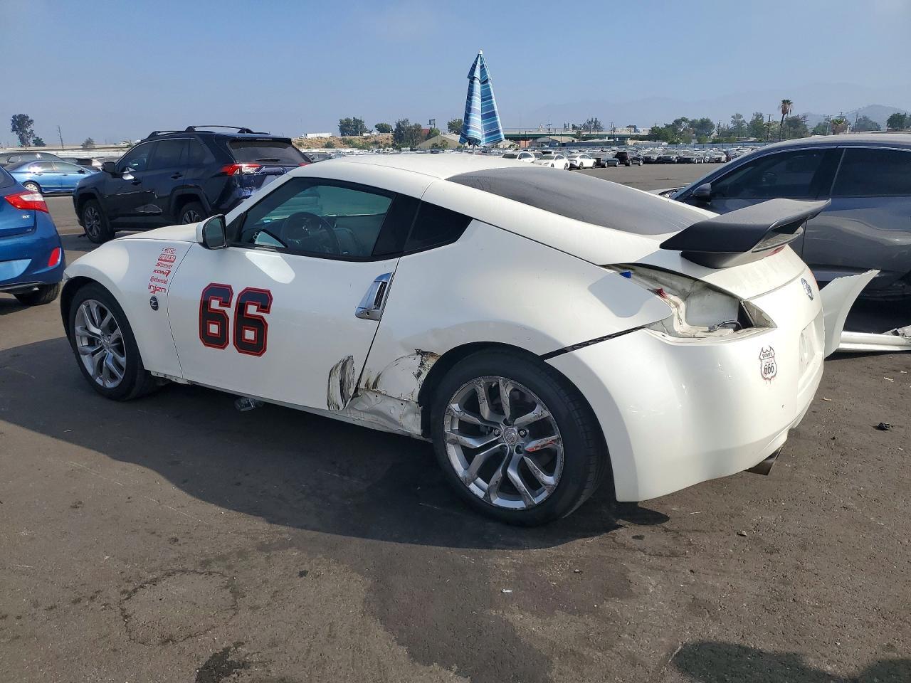 2018 Nissan 370Z Base - Фото 2