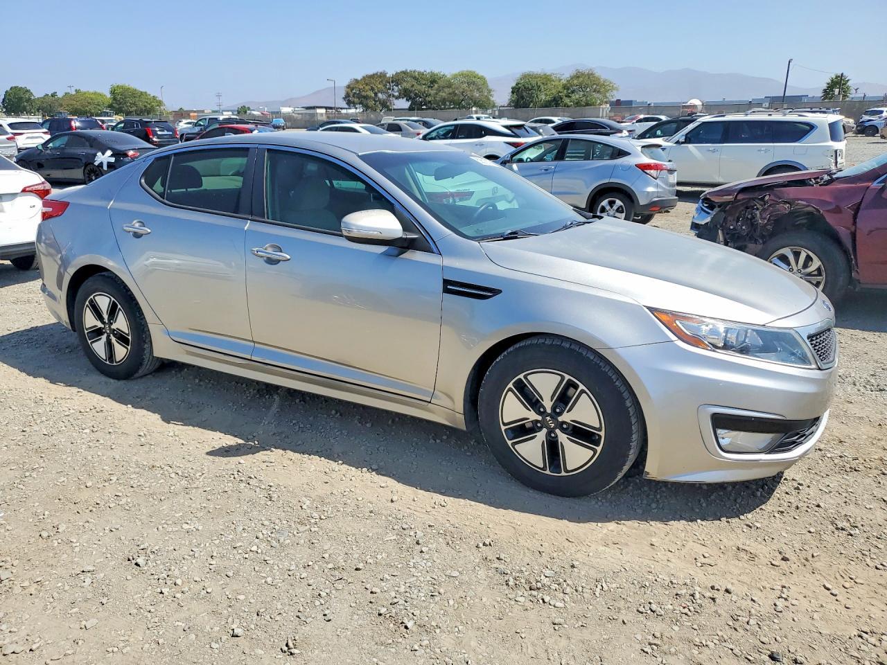 2011 Kia Optima Hybrid Base - Фото 4