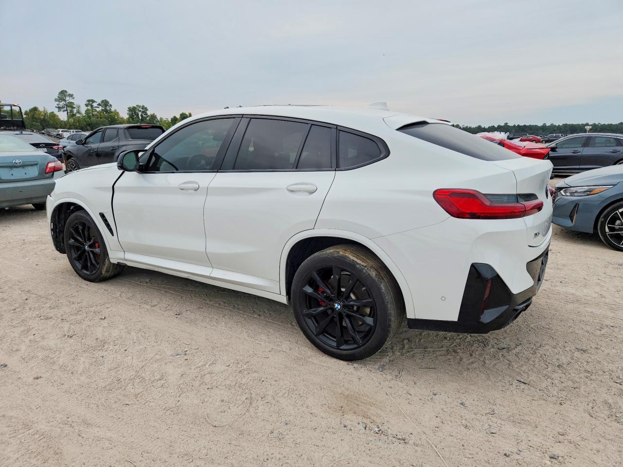 2024 BMW X4 M40I - Фото 2