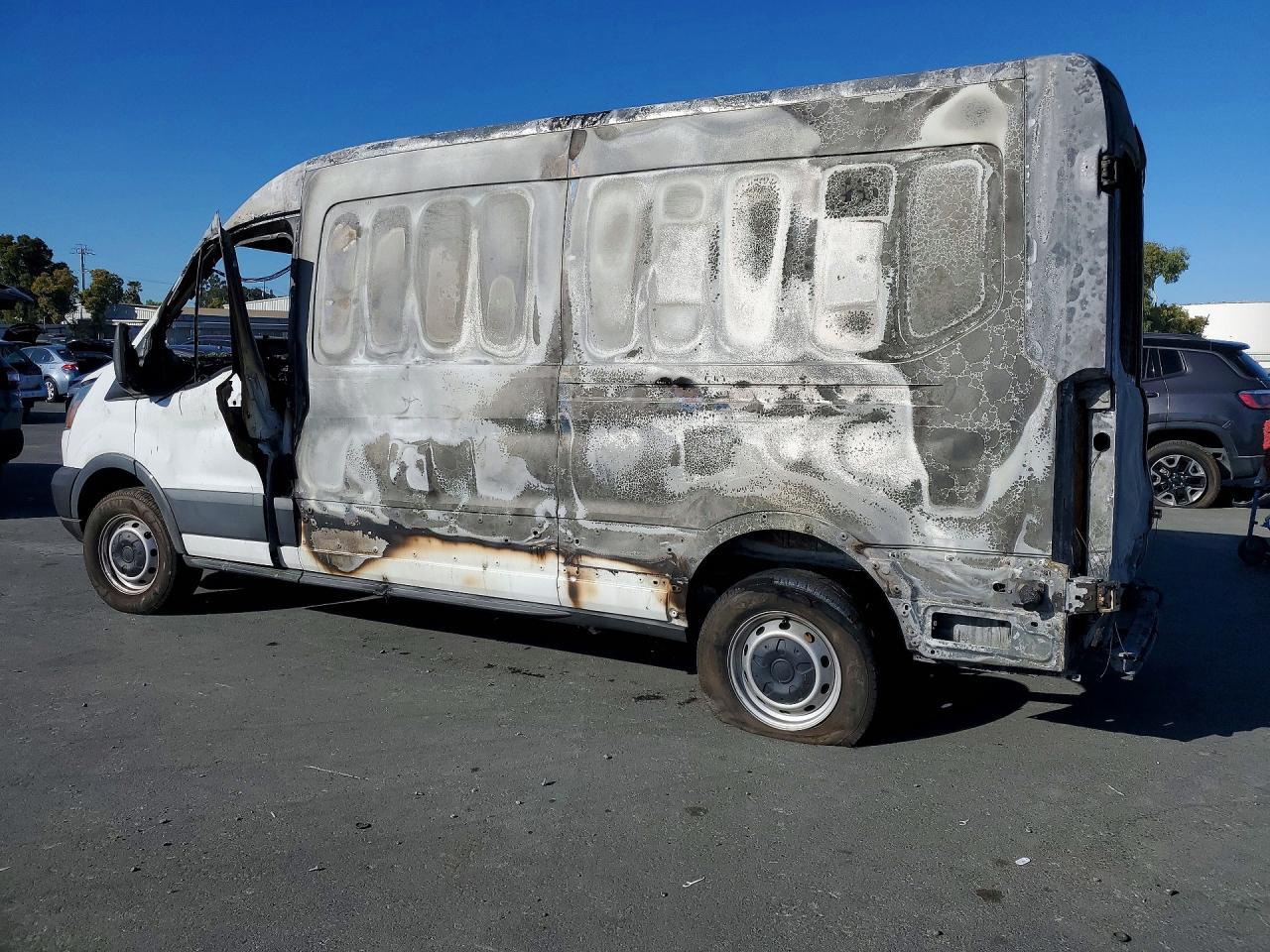 2015 Ford Transit T-250 - Фото 2