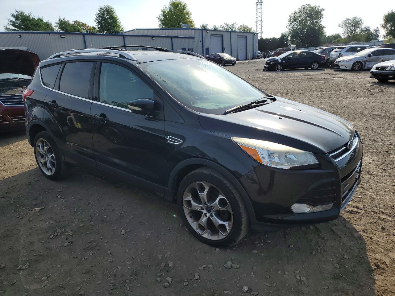 2014 Ford Escape Titanium - Image 4