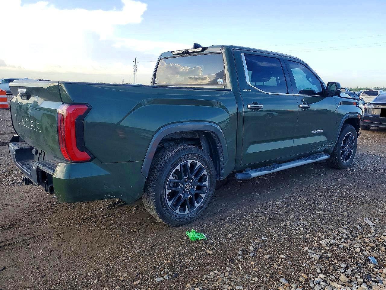 2022 Toyota Tundra Crewmax Limited - Image 3