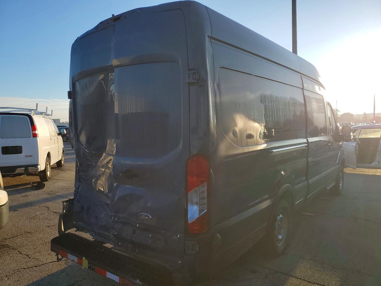 2019 Ford Transit 250 Delivery Van - Image 3