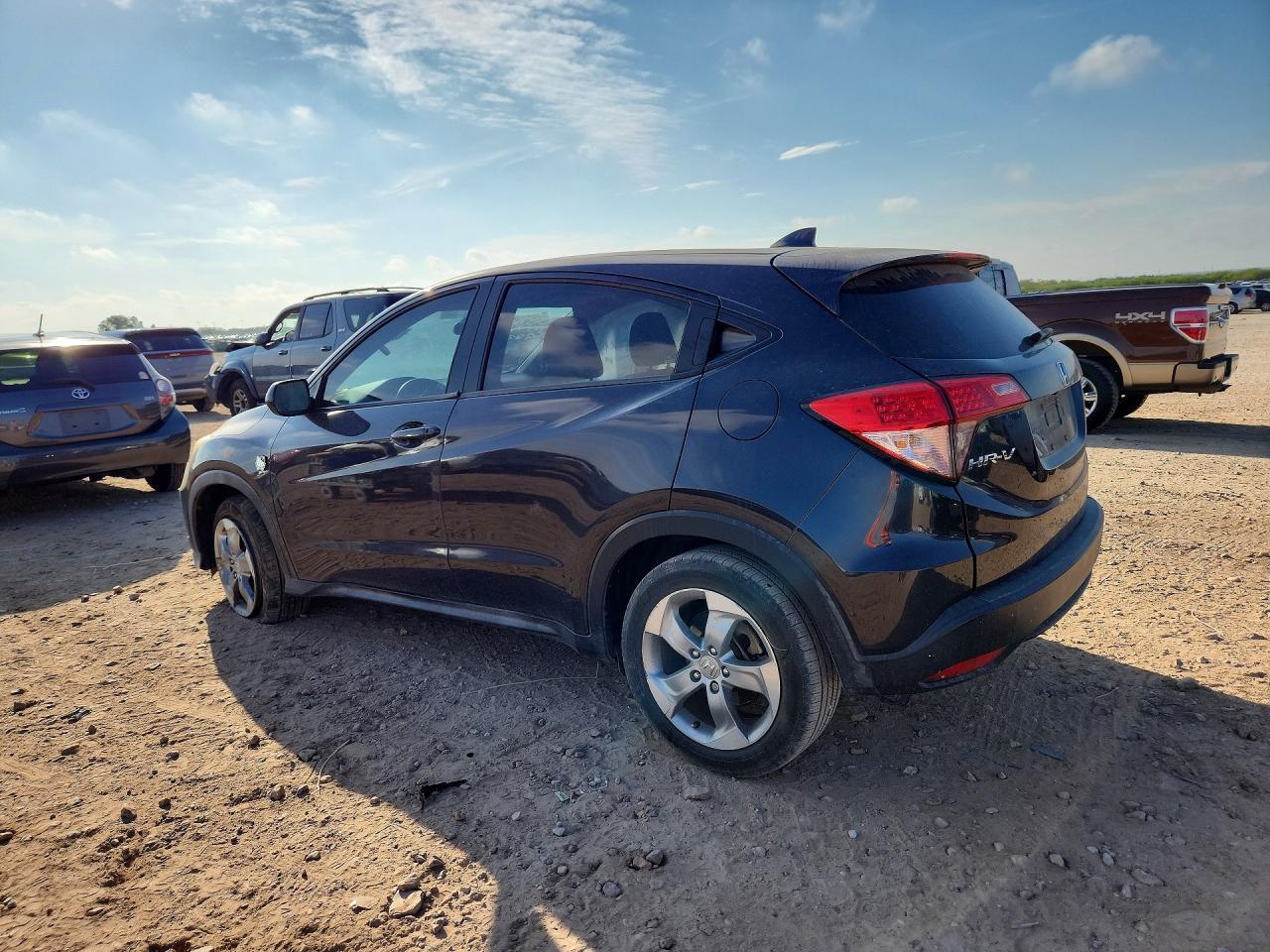 2017 Honda Hr-V Lx - Фото 2
