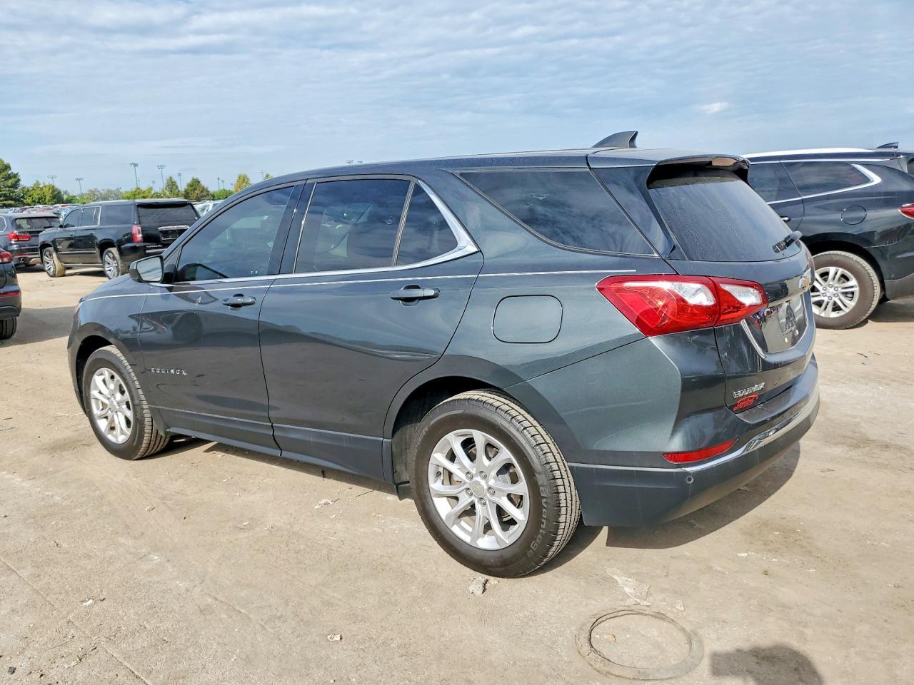 2020 Chevrolet Equinox Lt - Фото 2