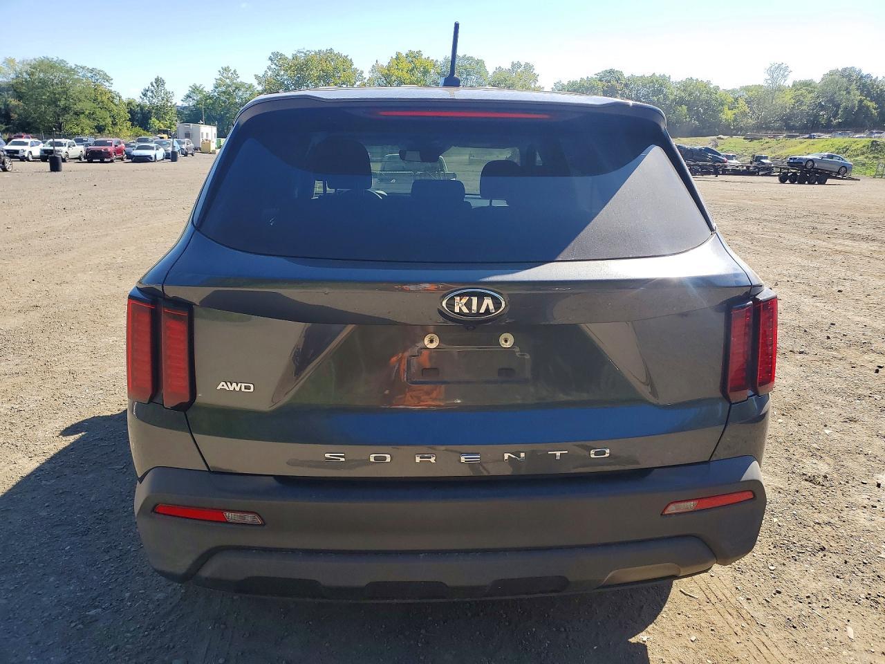 2021 Kia Sorento Lx - Фото 6