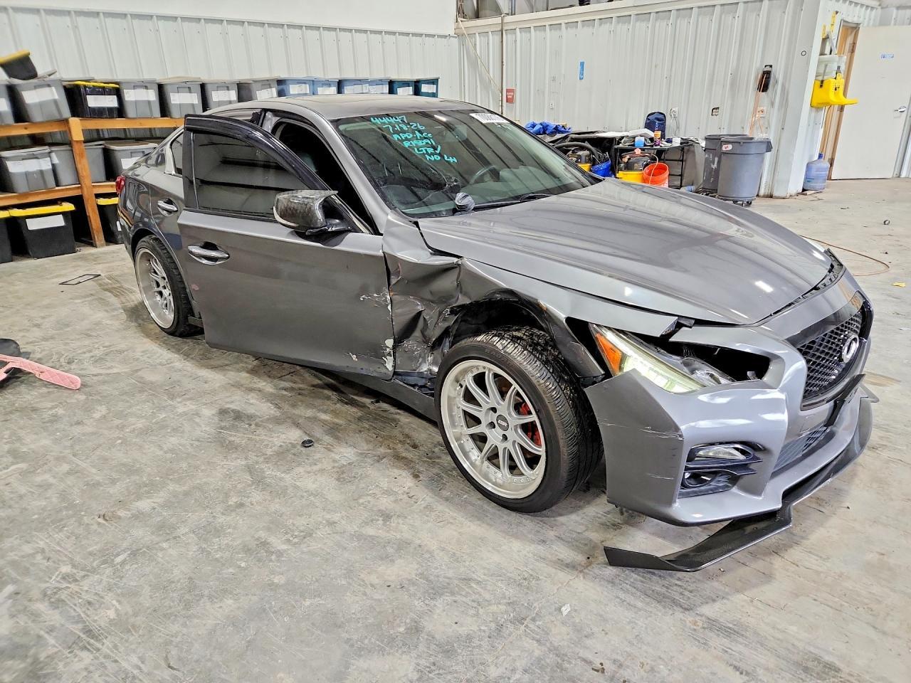 2015 Infiniti Q50 Premium - Image 4