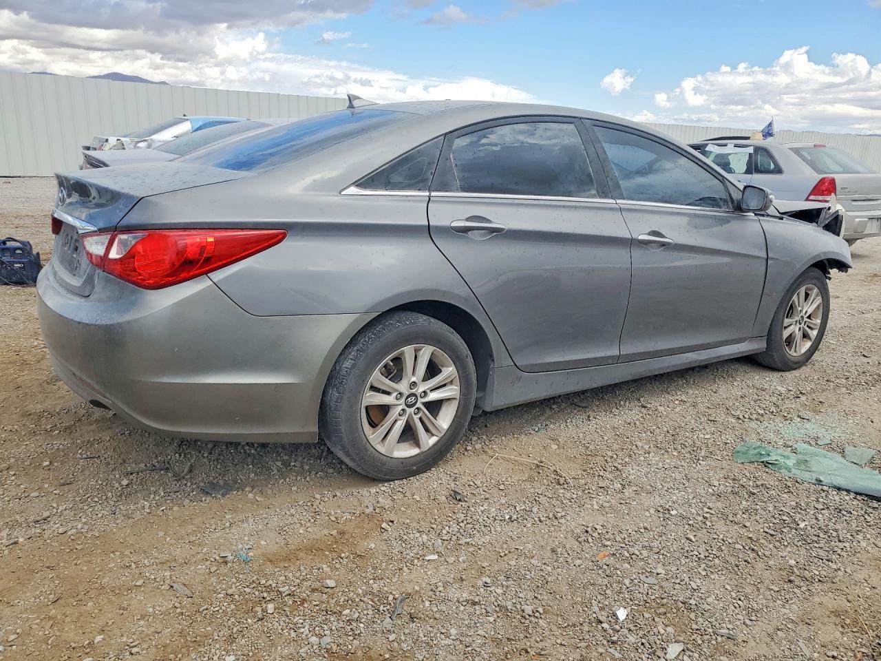 2014 Hyundai Sonata Gls - Image 3