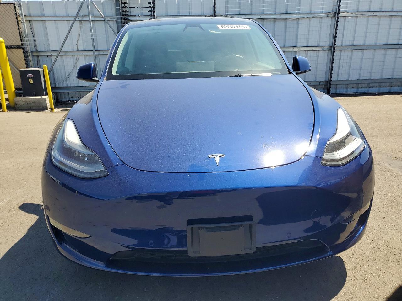 2022 Tesla Model Y - Image 5