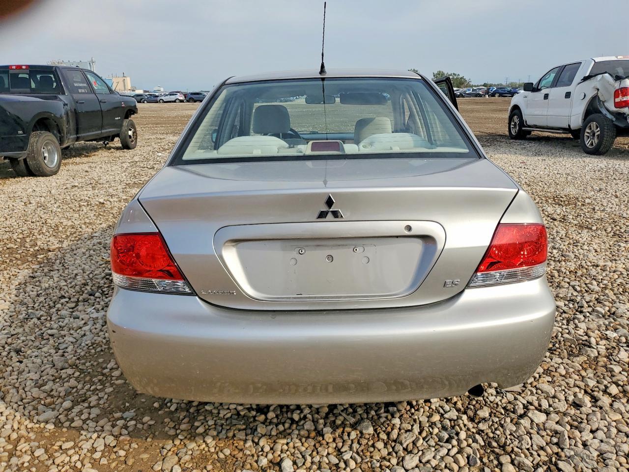 2004 Mitsubishi Lancer Es - Фото 6