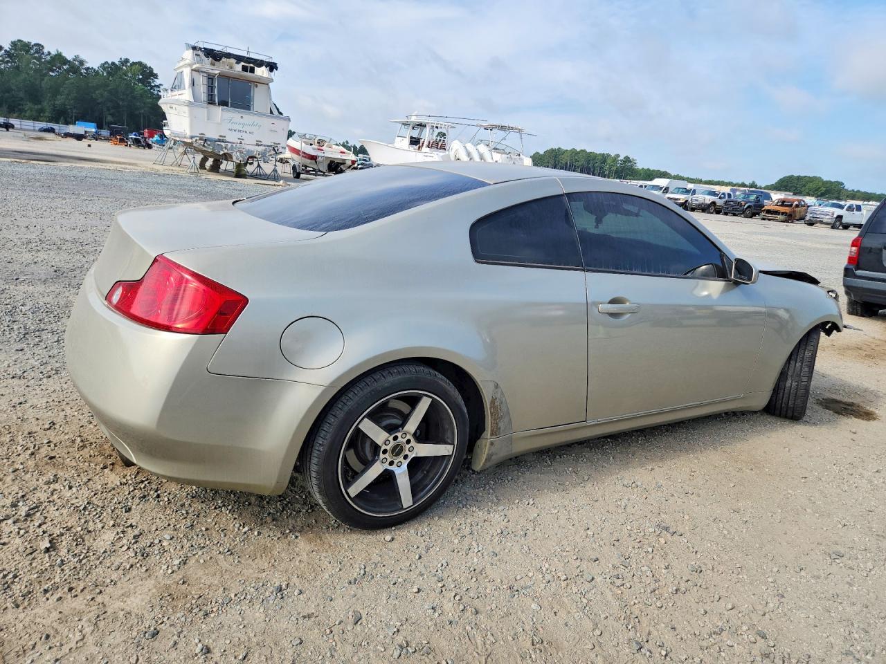2005 Infiniti G35 Base - Фото 3