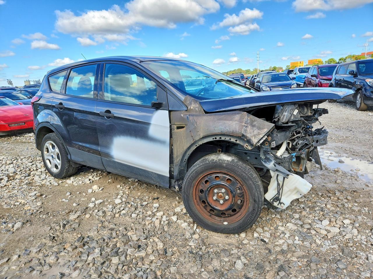 2019 Ford Escape S - Фото 4