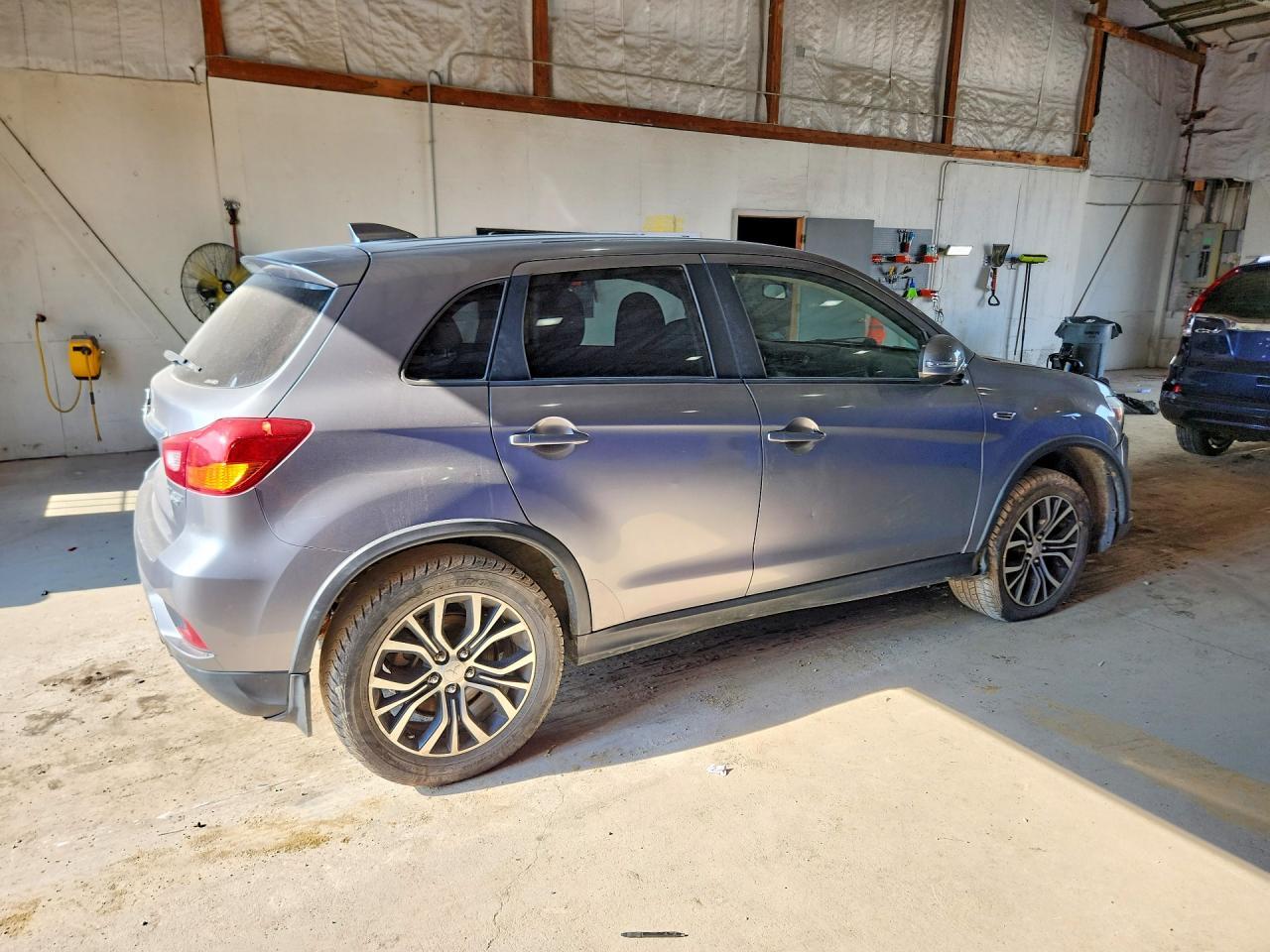 2018 Mitsubishi Outlander Sport Es - Image 3