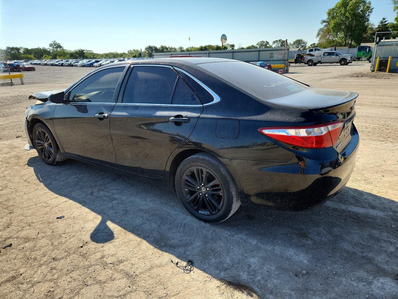 2017 Toyota Camry Se - Фото 2