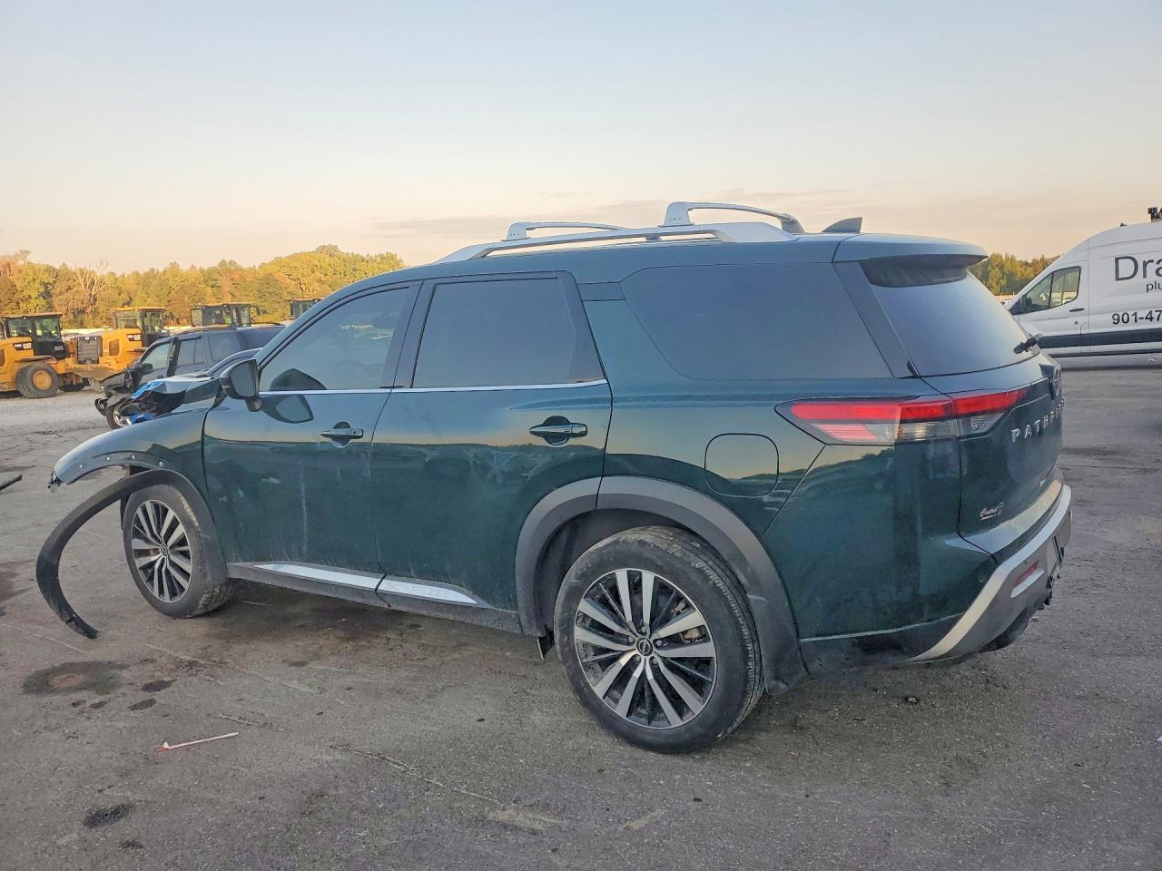 2025 Niss Pathfinder Platinum - Фото 2