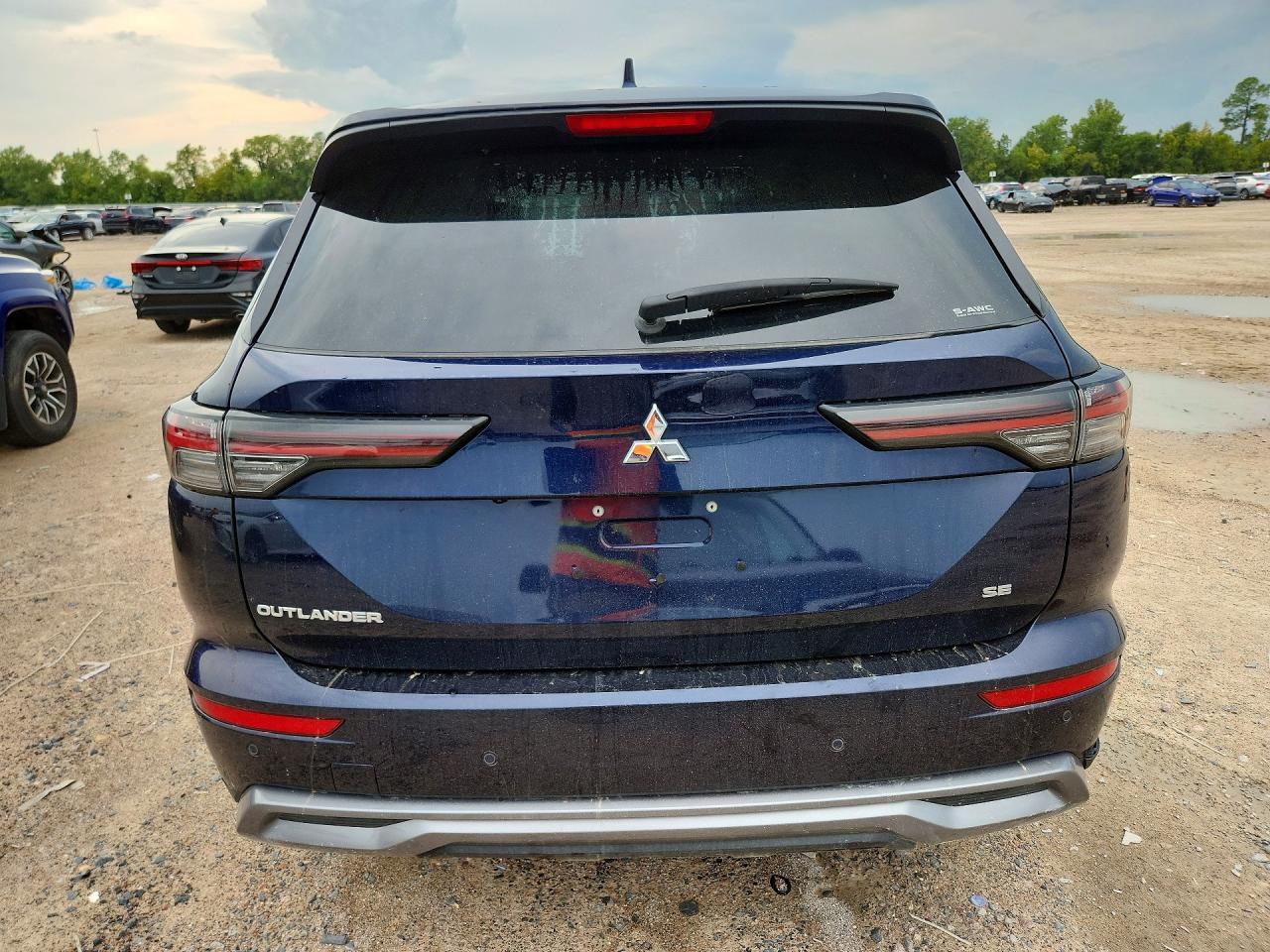 2025 Mitsubishi Outlander Se - Фото 6