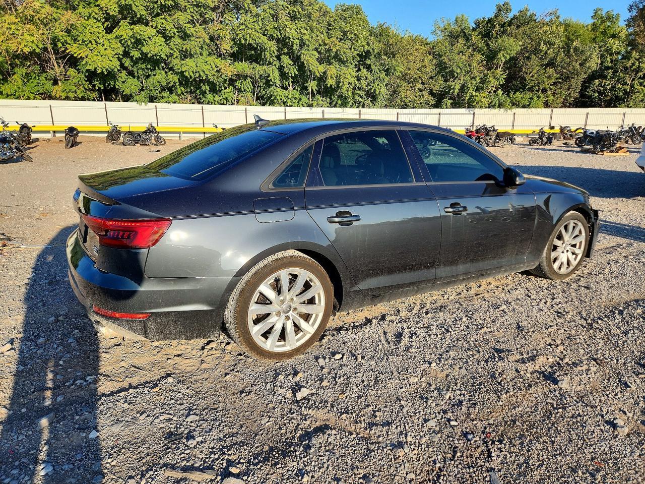 2017 Audi A4 Ultra Premium - Фото 3