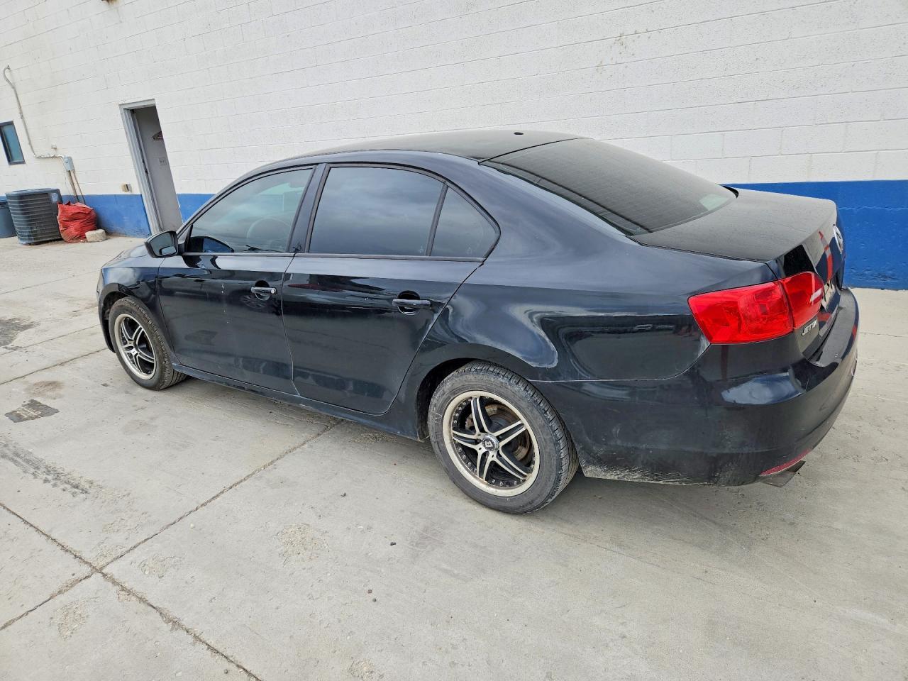 2014 Volkswagen Jetta Base - Фото 2