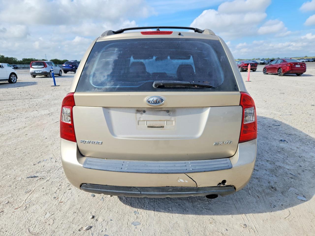 2007 Kia Rondo Lx - Фото 6