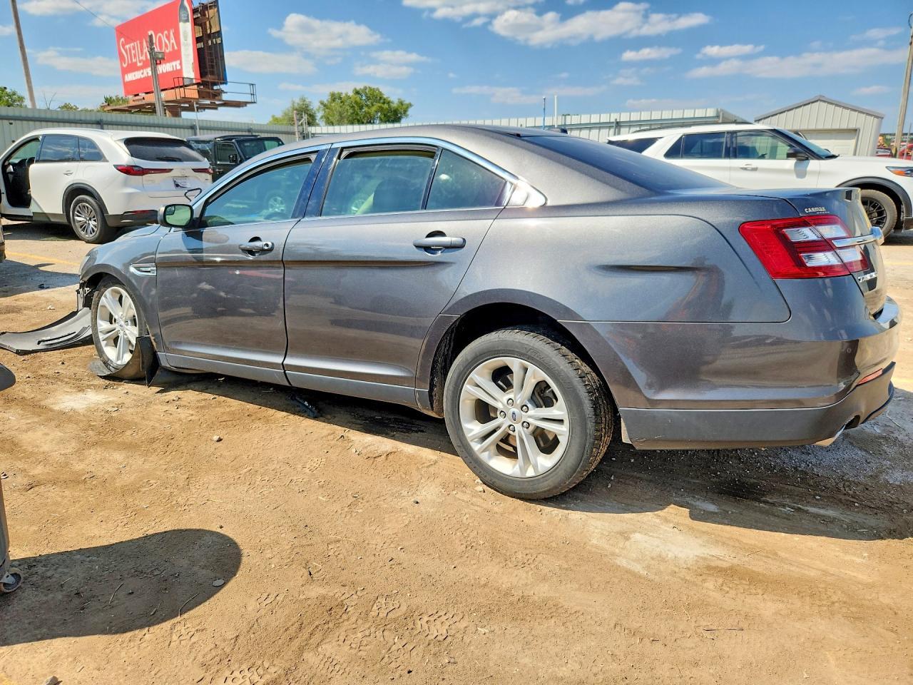 2016 Ford Taurus Sel - Image 2