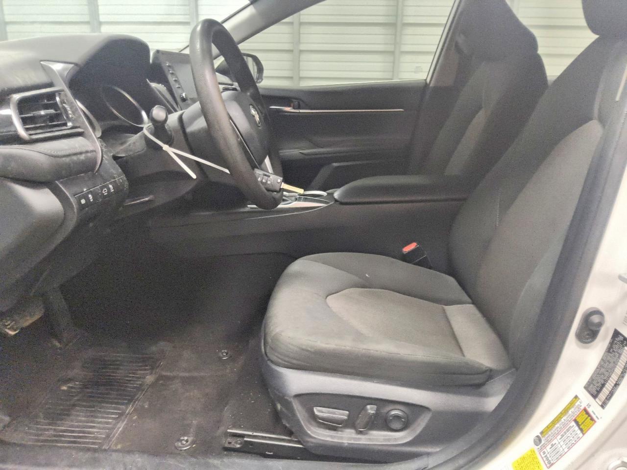2023 Toyota Camry Le - Image 7