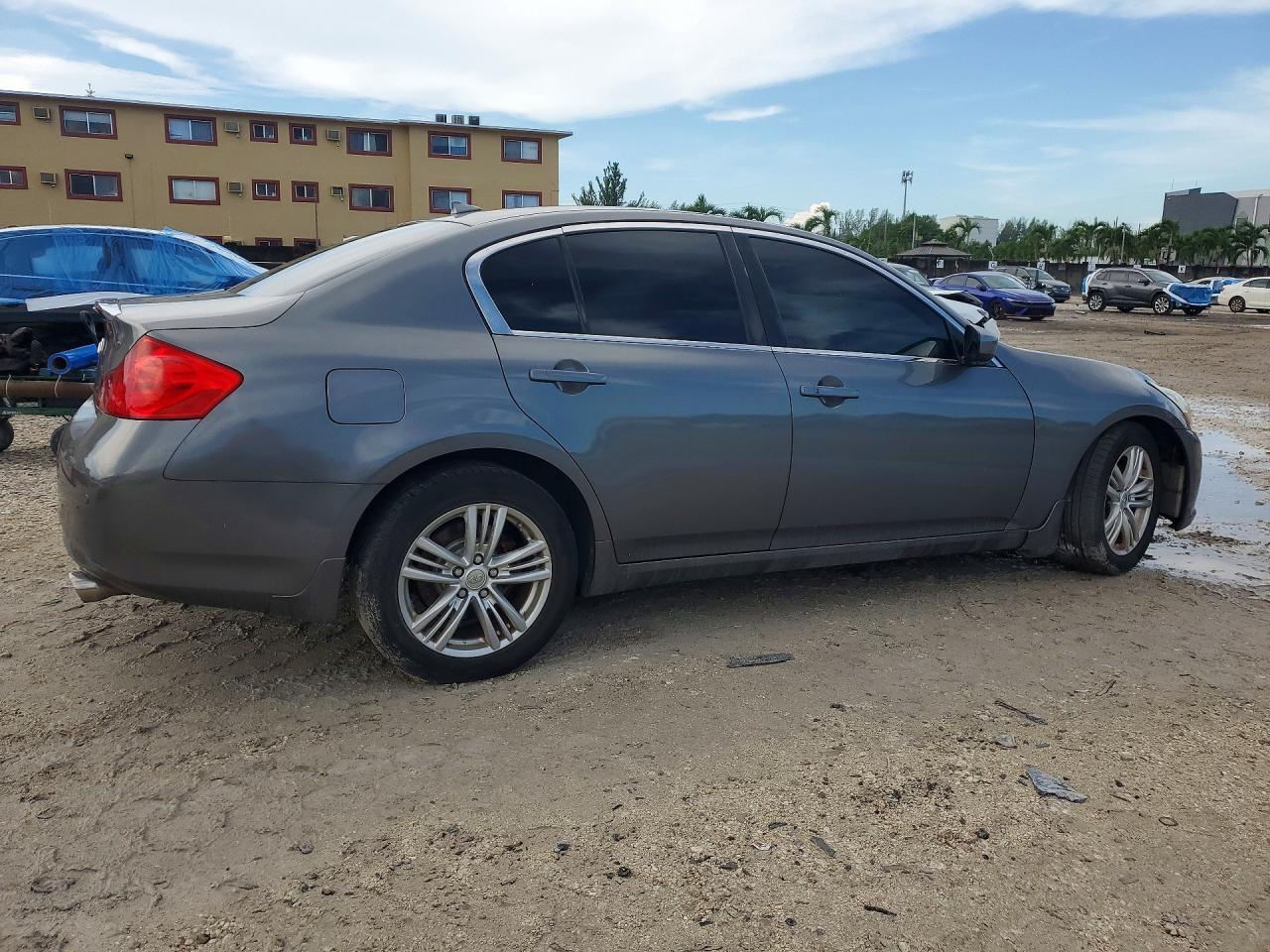 2013 Infiniti G37 Sedan Journey - Image 3