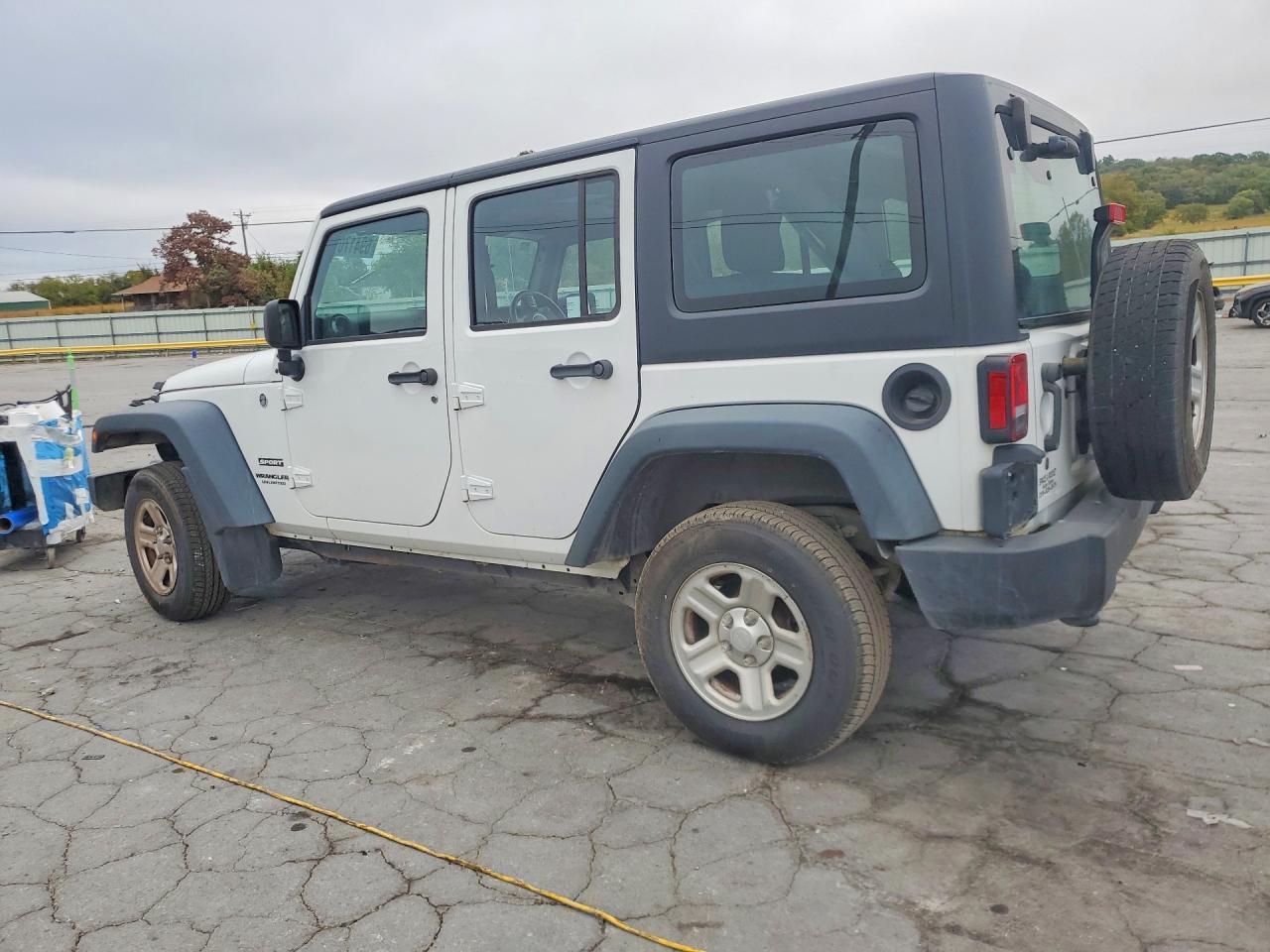 2015 Jeep Wrangler Unlimited Sport - Image 2