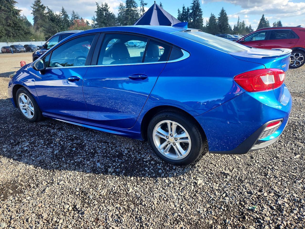 2017 Chevrolet Cruze Lt - Фото 2