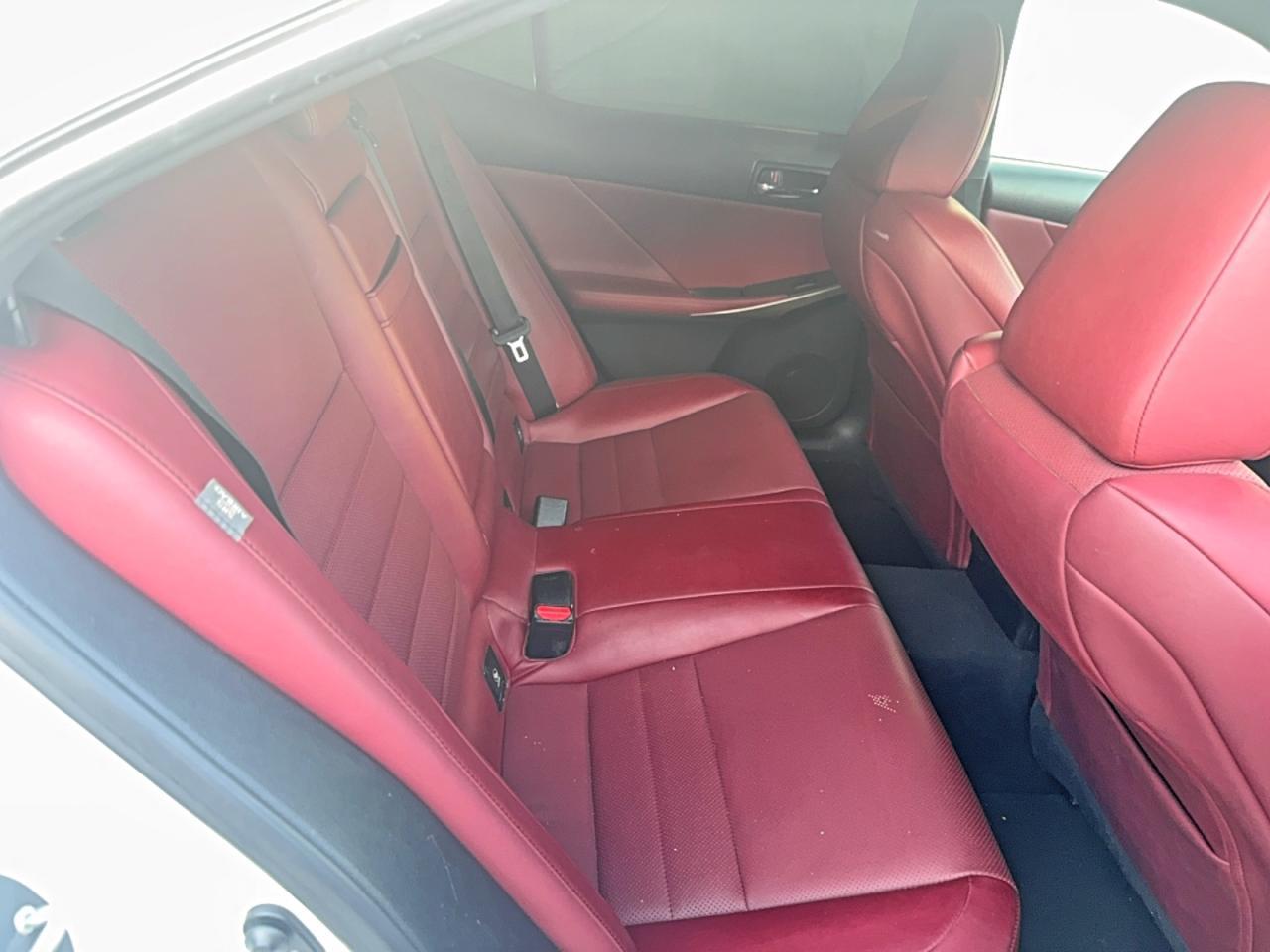 2016 Lexus Is 200T - Фото 6