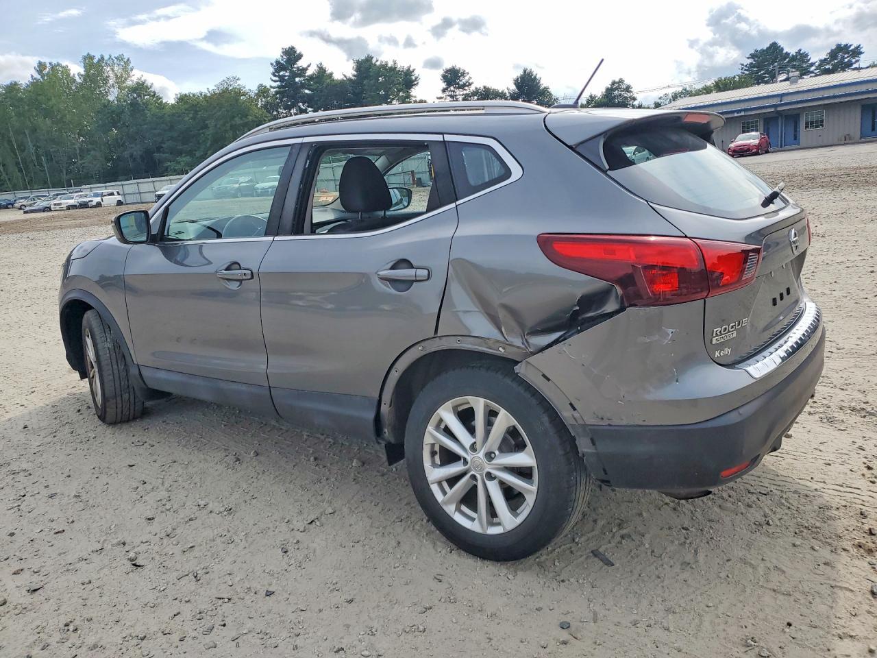 2017 Nissan Rogue Sport Sv - Фото 2