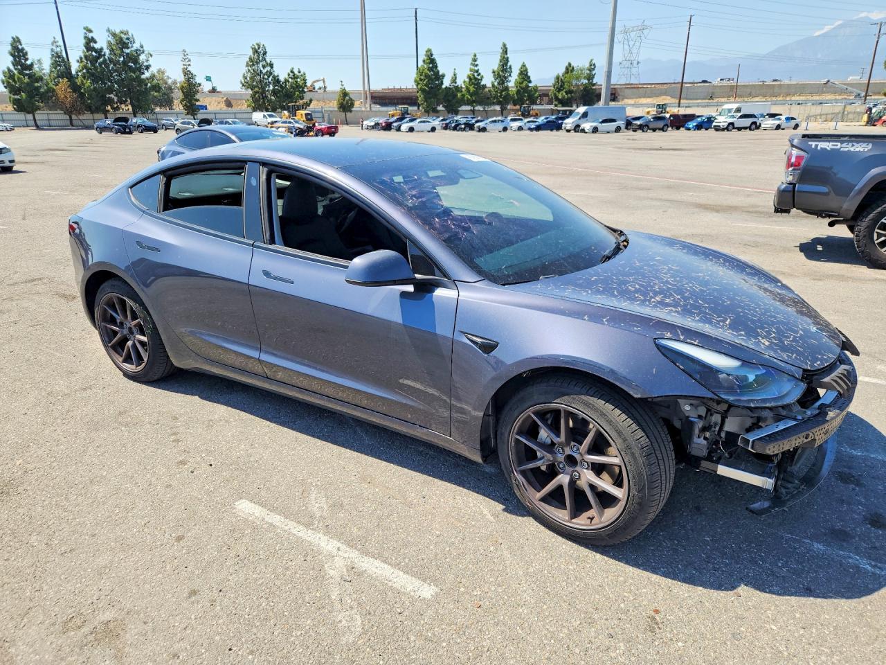 2023 Tesla Model 3 - Фото 4
