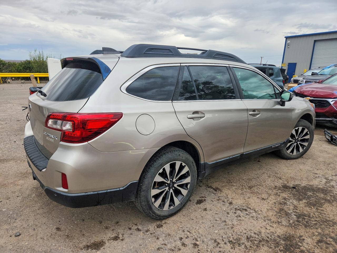 2017 Subaru Outback 2.5I Limited - Image 3