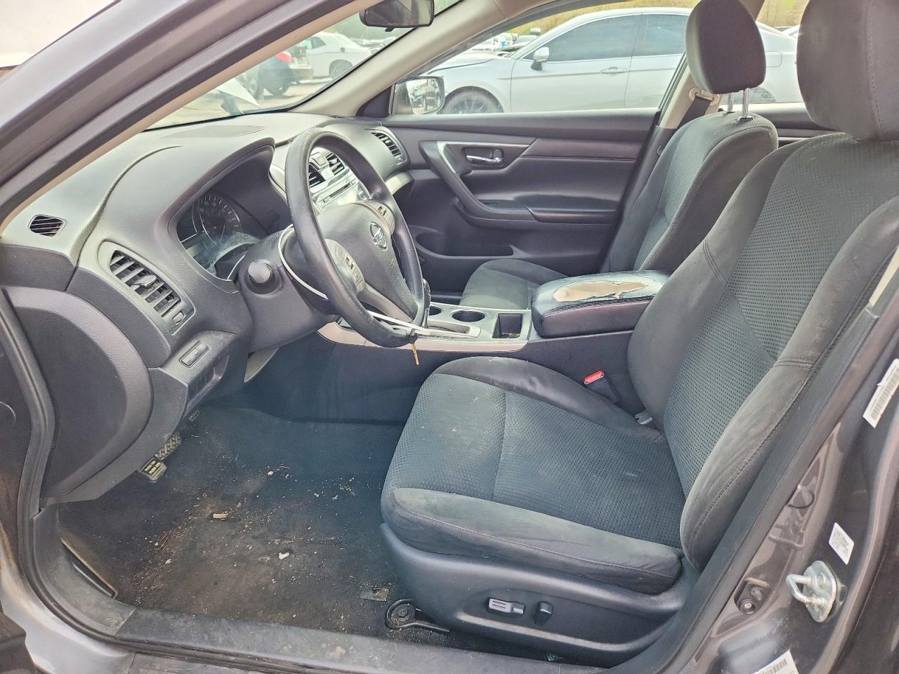 2015 Nissan Altima 2.5 S - Image 7