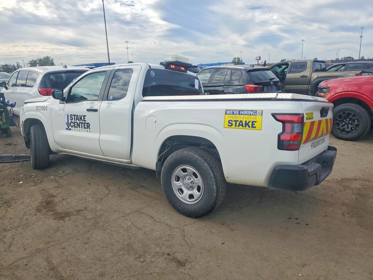 2024 Nissan Frontier S - Фото 2