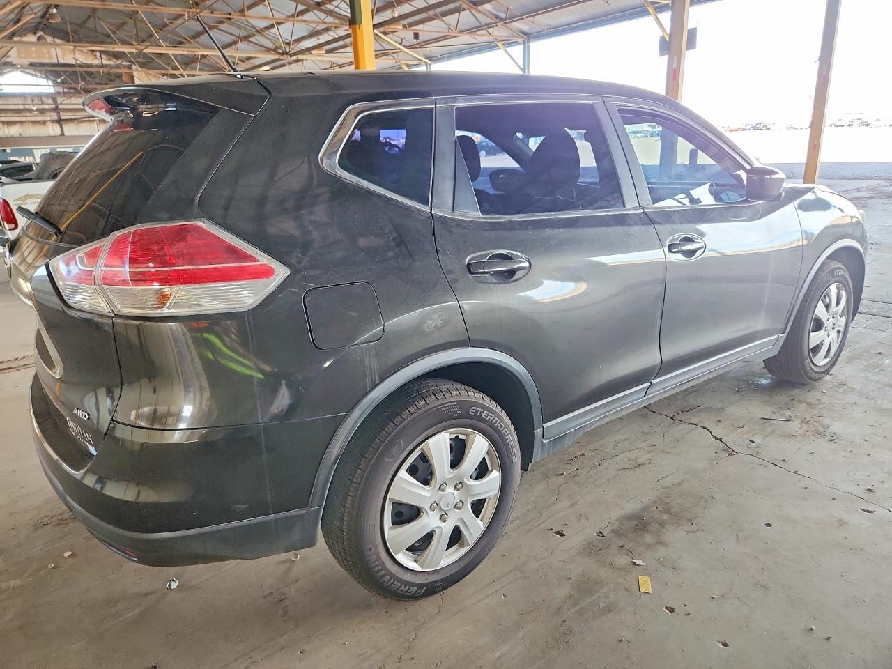 2016 Nissan Rogue S - Image 3